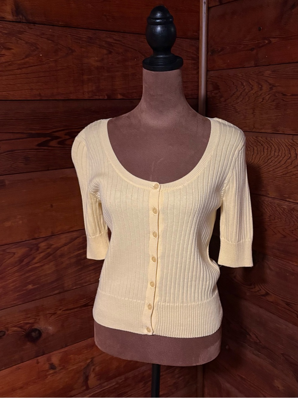 JEANNE PIERRE SCOOP NECK SWEATER